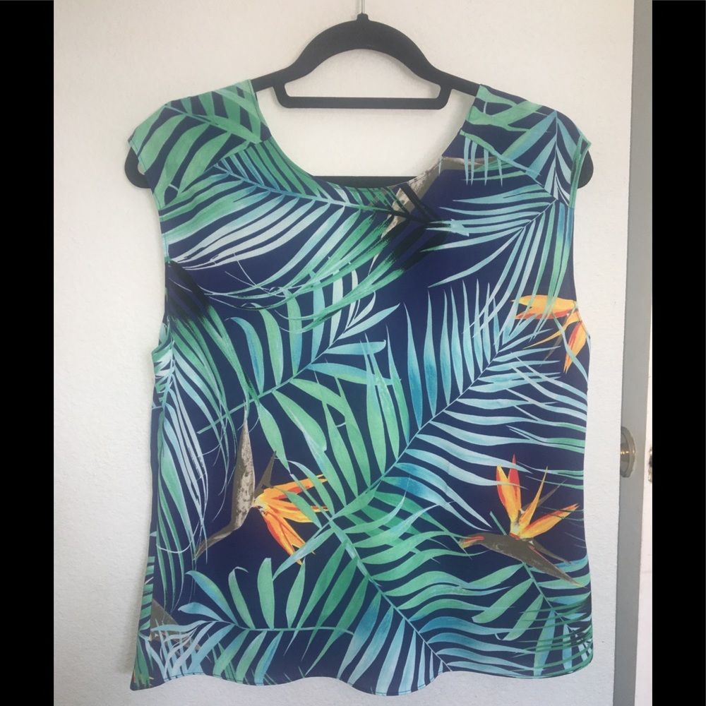 NWT Express Bird Of Paradise Floral Print Top